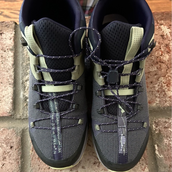 On womens Cloudtrax hiking shoes, size 9.5, preowned,excellent condition - Picture 9 of 9